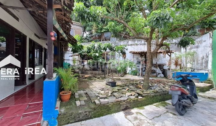 Ready-to-Occupy House in Good Condition Ready-to-Occupy House in Good Condition