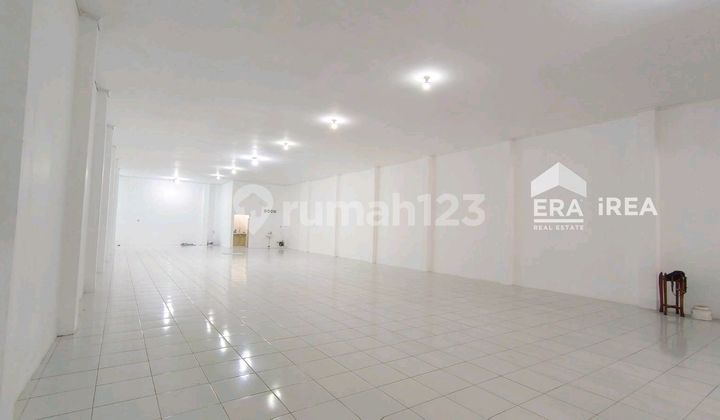 Ruang Usaha Baru Lokasi Strategis Siap Pakai Ruang Usaha Baru Lokasi Strategis Siap Pakai