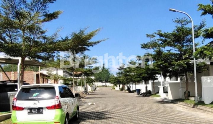 RUMAH BARU GRESS SIAP HUNI DALAM CLUSTER 400 JT AN 5 MENIT KE EXIT TOL SAWOJAJAR MALANG 2