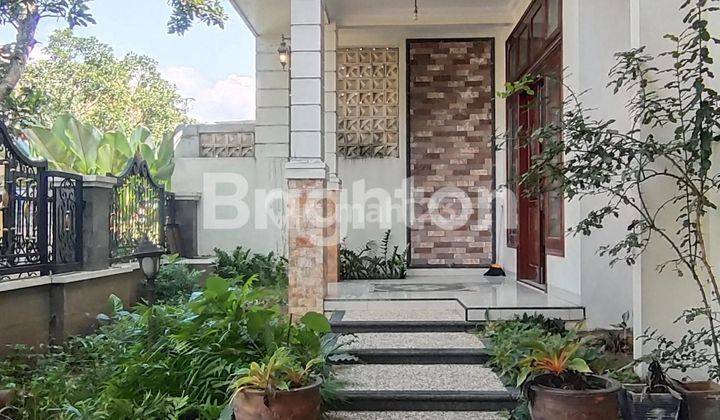 RUMAH DISEWAKAN 2 LANTAI FULL FURNISH DI ARAYA MALANG  1