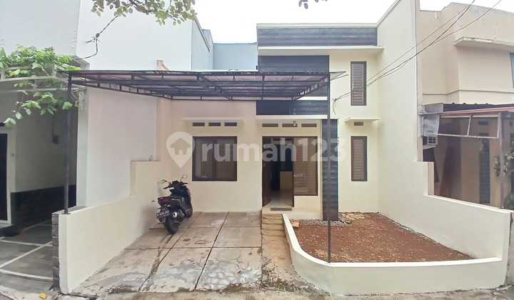 Rumah 1.5Lt, Hdp Utara, Siap Huni, Lingk Nyaman Cluster di Gandul 1