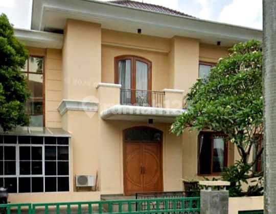 2.5-Story House with Basement, Large Land, Pool, Semi-Furnished, Puri Cinere