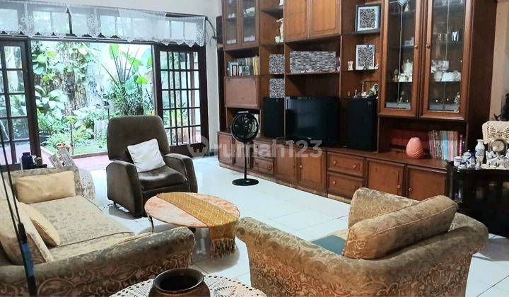 Rumah 2Lt, Hadap Utara, Semi Furnished, Area Cempaka Putih Tengah 1