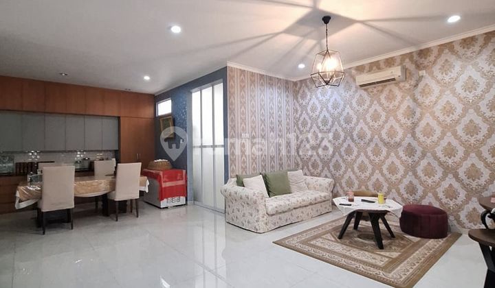 Rumah 2Lt, Newly Renovated, Semi Furnished, Green Andara Resdence