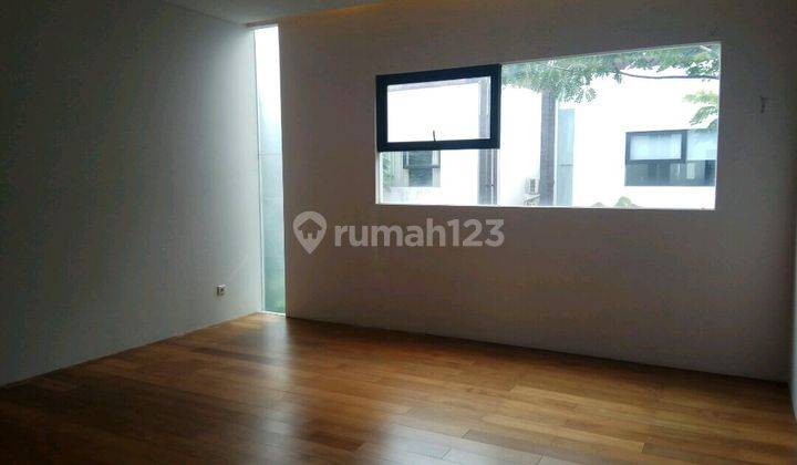 Rumah 3 Lt Dgn Rooftop, Nyaman Dan Strategis, Townhouse di Bangka 8