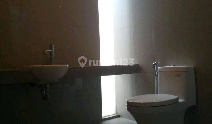 Rumah 3 Lt Dgn Rooftop, Nyaman Dan Strategis, Townhouse di Bangka 19