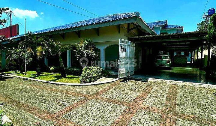 Rumah Besar 2lt, Hal. Luas, Bisa Utk Usaha, Strategis Jl. M Saidi 1