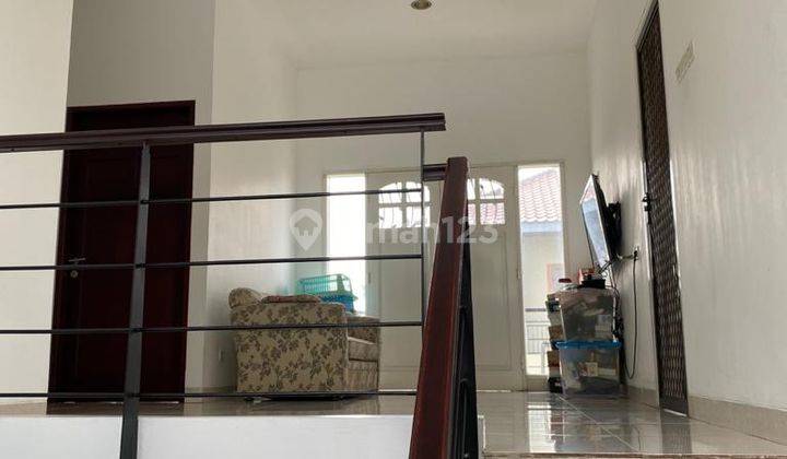 Rumah Cantik 2lt, Hook. Balkon. Hdp. Selatan, Prmhn Gardenia Raya 2