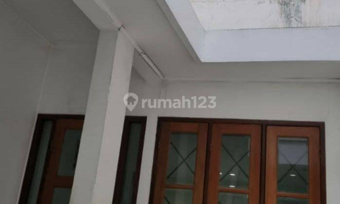 Rumah 2.5 Lt, Rooftop, Pool, Hdp Utara, Furnish, Mampang Prapatan 2