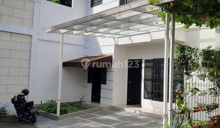 Rumah 2lt, Unit Pojok, Semi Furnished, Dlm Cluster di Lebak Bulus 1