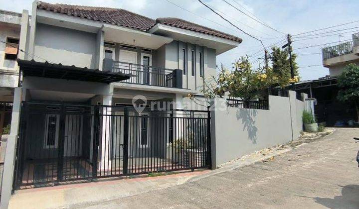 Rumah 2 Lt, Hook, Renoved Like New 2024, dlm Komplek di Cimanggis 1