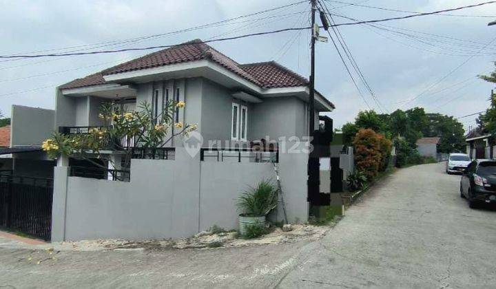 Rumah 2 Lt, Hook, Renoved Like New 2024, dlm Komplek di Cimanggis 2