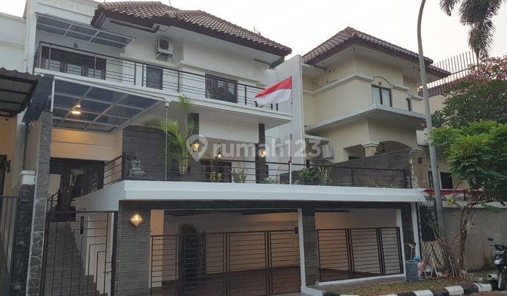 Rumah Bagus 2 Lt, Renoved 2024, Semi Furnish, di Villa Cinere Mas 1