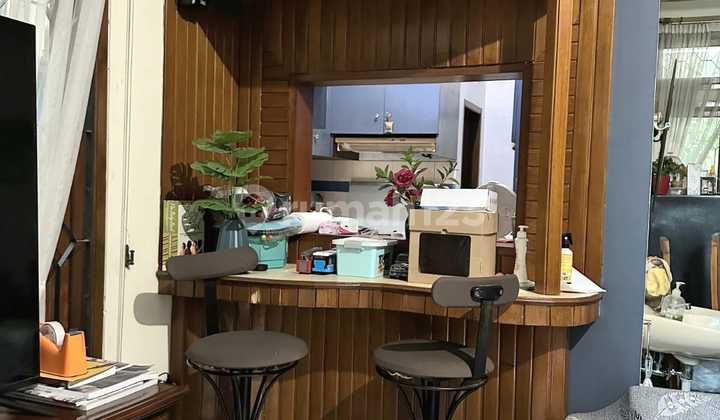Rumah Bagus 2Lt, Hdp. Timur, Semi Furnished, Bukit Permai Cibubur