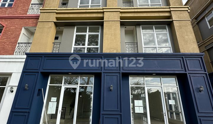 3-Storey Shophouse, Brand New, Ready to Occupy, Prime Location, Shila at Sawangan.