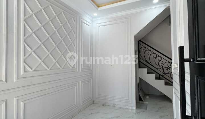 Brand New 2Lt, Balkon, Hrg Dibawah 1 M, Mini Cluster di M Kahfi 2 2