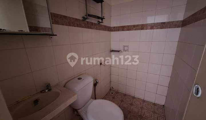 Rumah 1.5Lt, Hdp Utara, Siap Huni, Lingk Nyaman Cluster di Gandul 2
