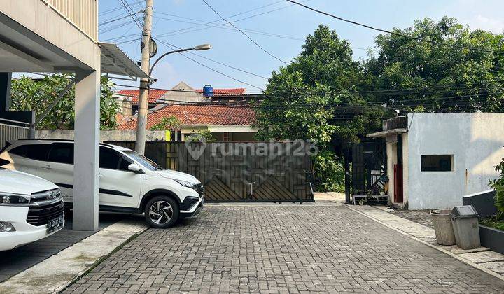 Rumah 2.5Lt, Hdp. Barat, Semi Furnished, dlm Cluster di Cireundeu 2