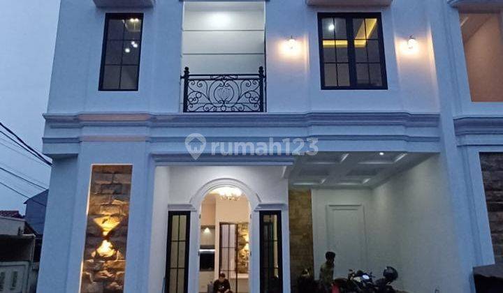 Rumah Bagus 2 Lt, Lingk. Nyaman, Dlm Cluster di Kecapi, Jagakarsa 1