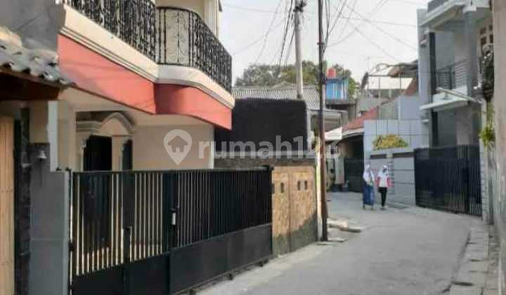 Rumah 2.5Lt, Baru Renoved, Balkon, Siap Huni, di Kebon Baru Tebet Rumah 2.5Lt, Baru Renoved, Balkon, Siap Huni, di Kebon Baru Tebet