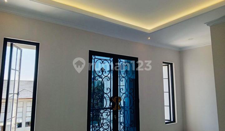 Brand New 3Lt, Balkon, Semi Furnished, dlm Cluster di Pondok Labu 2