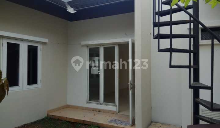 1.5-Story House, South Facing, Cluster in Krukut Raya with Toll Access Krukut.