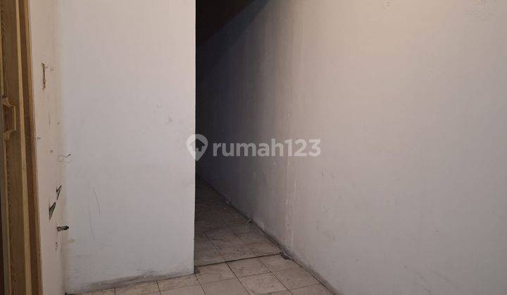 Rumah Besar 2Lt, Hdp Selatan, Kantor a/ Tmpt Tinggal, Jl. Bandung 2