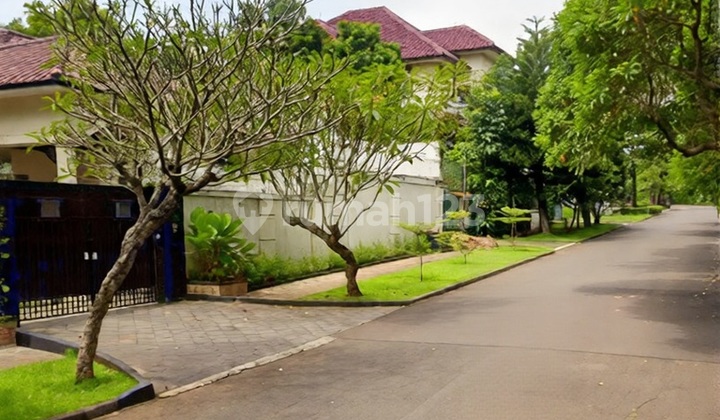 Rumah Mewah 2Lt, Hook, Hal Luas, Pool, Siap Huni Villa Cinere Mas Rumah Mewah 2Lt, Hook, Hal Luas, Pool, Siap Huni Villa Cinere Mas