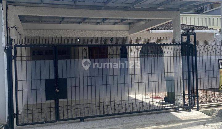 Rumah 2Lt, Hdp Utara, Lingk Nyaman Dan Strategis di Lebak Lestari 1