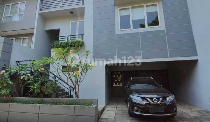 Minimalis Modern 3 LT, Rooftop, Siap Huni, Cluster di Lebak Bulus