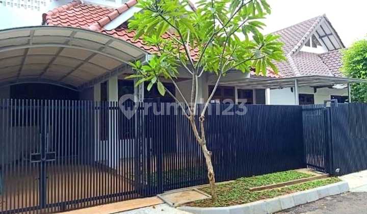 Rumah 1.5Lt, Hdp Timur, Siap Huni, Prmhn Villa Delima Lebak Bulus