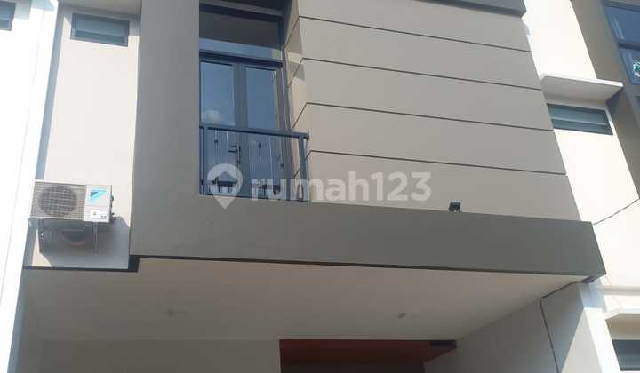 Brand New Minimalis Modern 3Lt, Smart Home, dlm Kompl di Perdatam