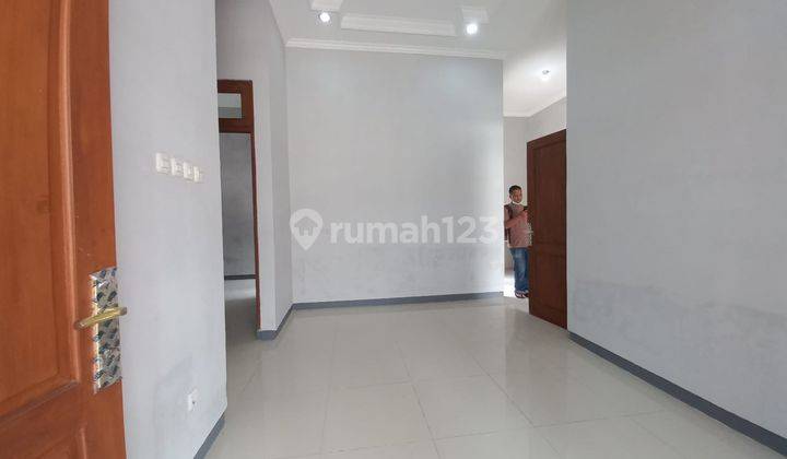 Rumah Cluster Bagus Dan Murah Dekat UMS 9