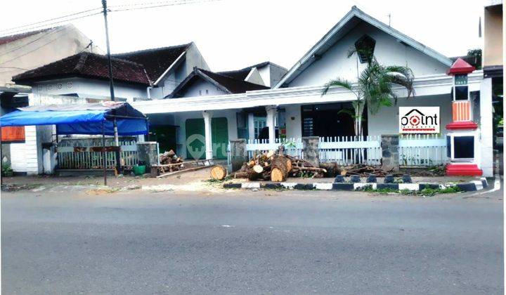 Jual Rumah Hitung Tanah Lokasi Strategis di Kerten, Solokota 1