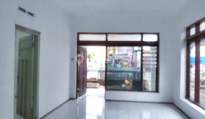 Jual Rumah Hitung Tanah Lokasi Strategis di Kerten, Solokota 7