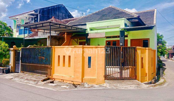 Sewa Cepat||Rumah Hook Strategis Dekat Solokota dan Tol Klodran 1