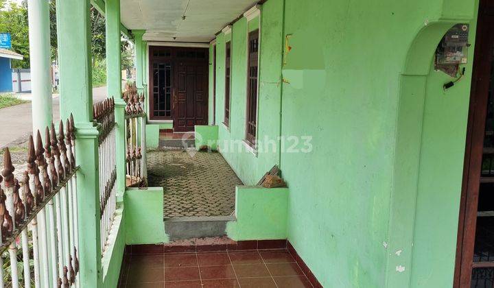 Jual Cepat || Rumah Second Strategis Pinggir Jalan Besar Dekat Luwes Kartasura 3
