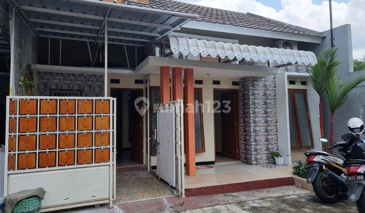 Rumah Cantik Cluster di Gedongan Colomadu Dekat Pintu Tol 9