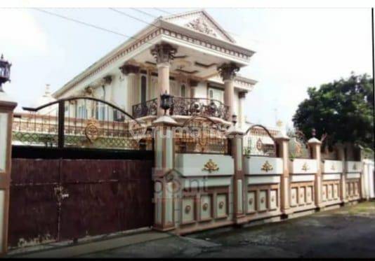Jual Cepat||Rumah Mewah Ala Sultan di Dekat Stadion Manahan 9