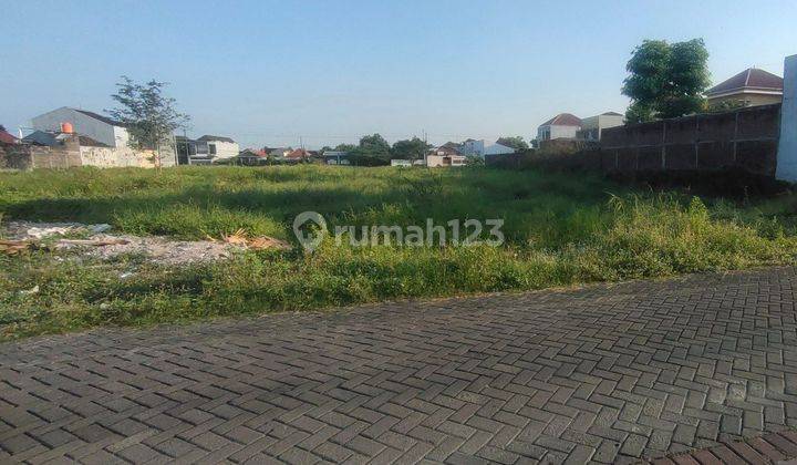 Tanah Strategis 2500 m² di Paulan Dekat Jl.Raya Adi Sucipto Solo 2