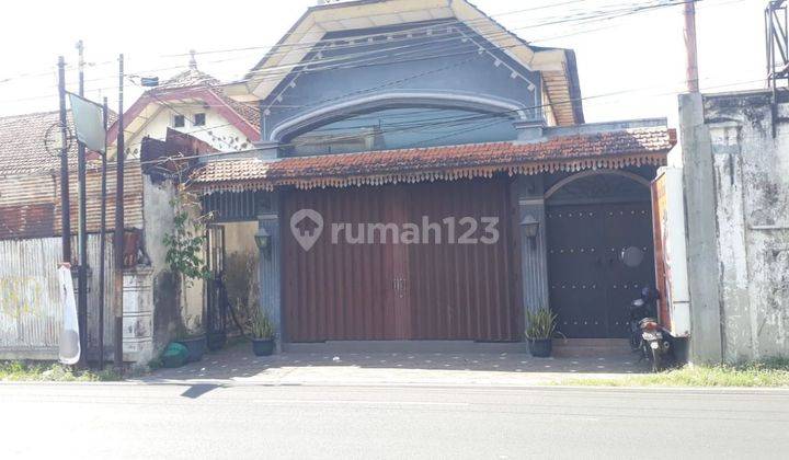 Ruang-usaha Strategis Tepi Jln Utama Kampun Batik Laweyan 1