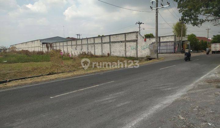 Tanah 4345 m² Strategis Tepi Jl. Adi Sumarmo Solo 2