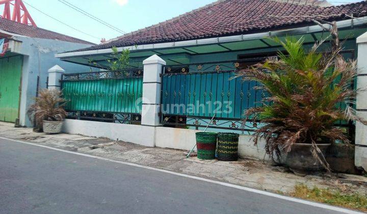 Rumah 2 Lantai Bagus Kost Area Unisri Kadipiro  1