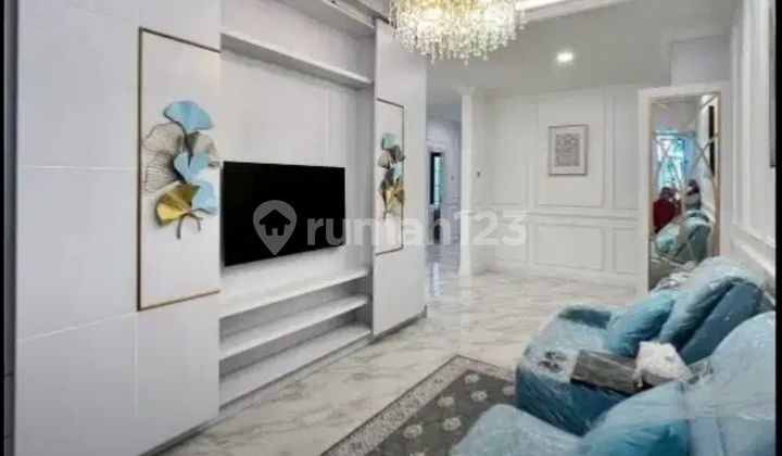 Beautiful Newly Renovated House in Fresh Nature Pondok Indah