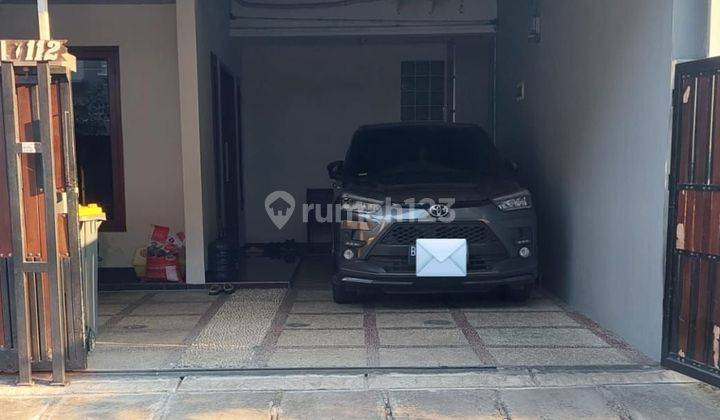 Rumah Cantik 2,5 Lantai Dekat Ke Pintu Masuk/Keluar Tol  Di Bendungan Hilir Jakarta Pusat  2