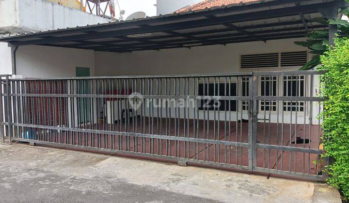 Rumah Dekat Perumahan Dpr Di Pancoran, Selangkah Ke Gatot Subroto  2