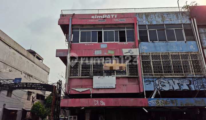 Jual Cepat Ruko Gandeng 4,5 Lantai di Kramat Raya Jakarta Pusat