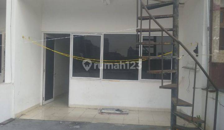 Disewakan ruko kebon kacang lokasi strategis 2