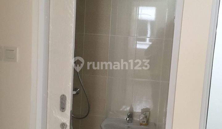 For Sale For Rent House Amarillo Village Paramount Serpong 2