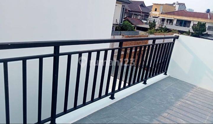 Rumah Dijual Brand New Kav Dki, Meruya Ilir, Jakarta Barat 2